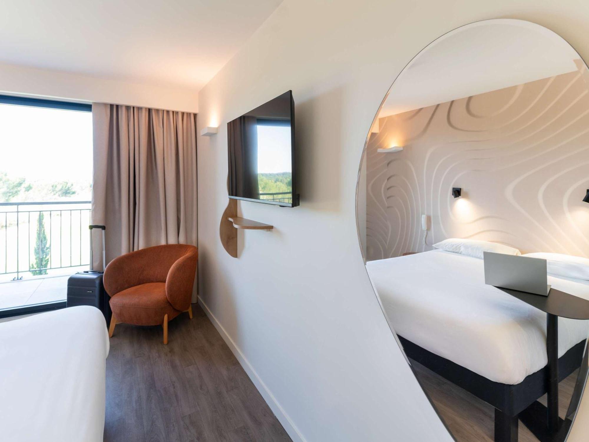 Ibis Styles Cabries Aix-En-Provence Tgv Hotel Buitenkant foto