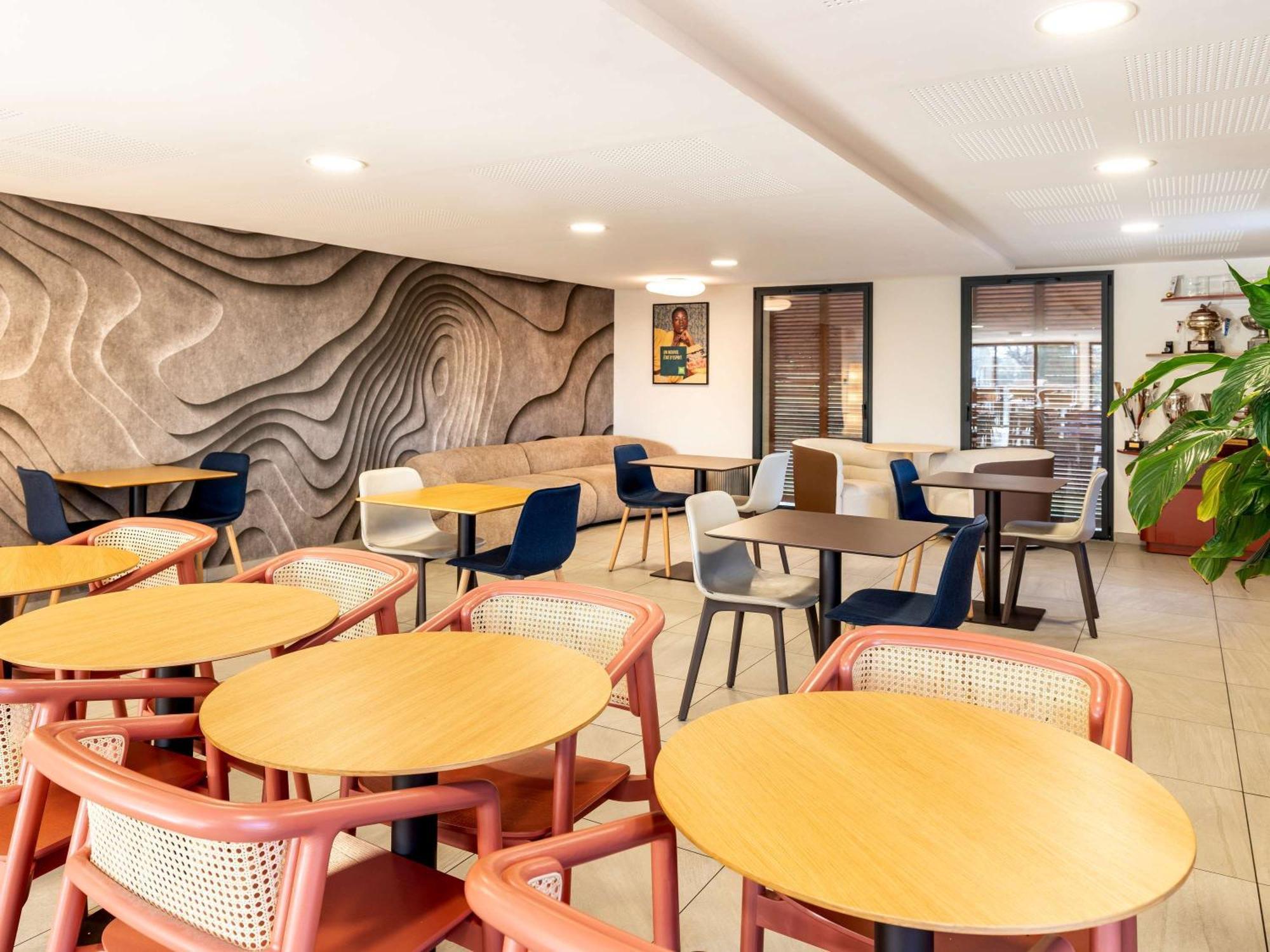 Ibis Styles Cabries Aix-En-Provence Tgv Hotel Buitenkant foto