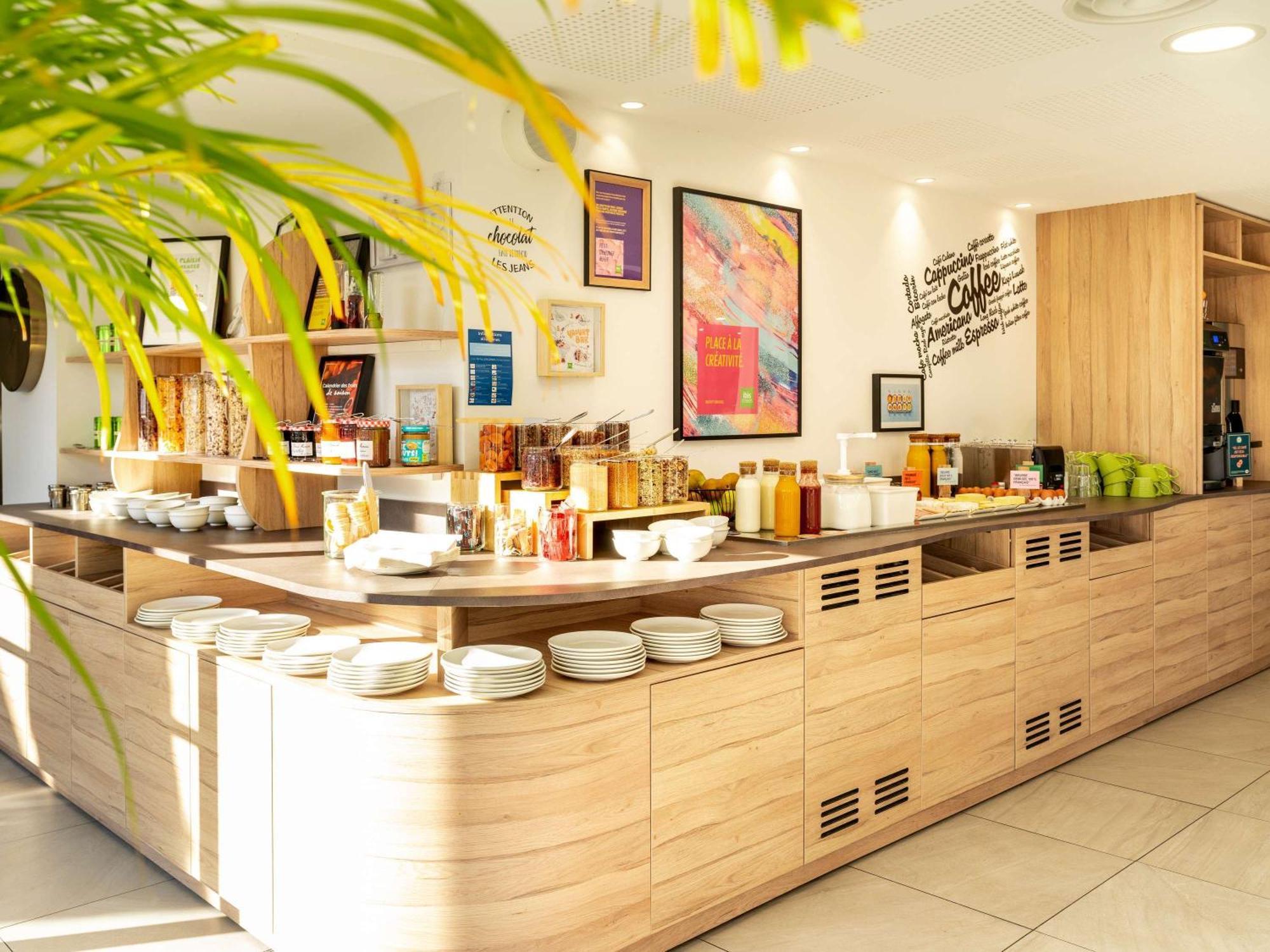 Ibis Styles Cabries Aix-En-Provence Tgv Hotel Buitenkant foto