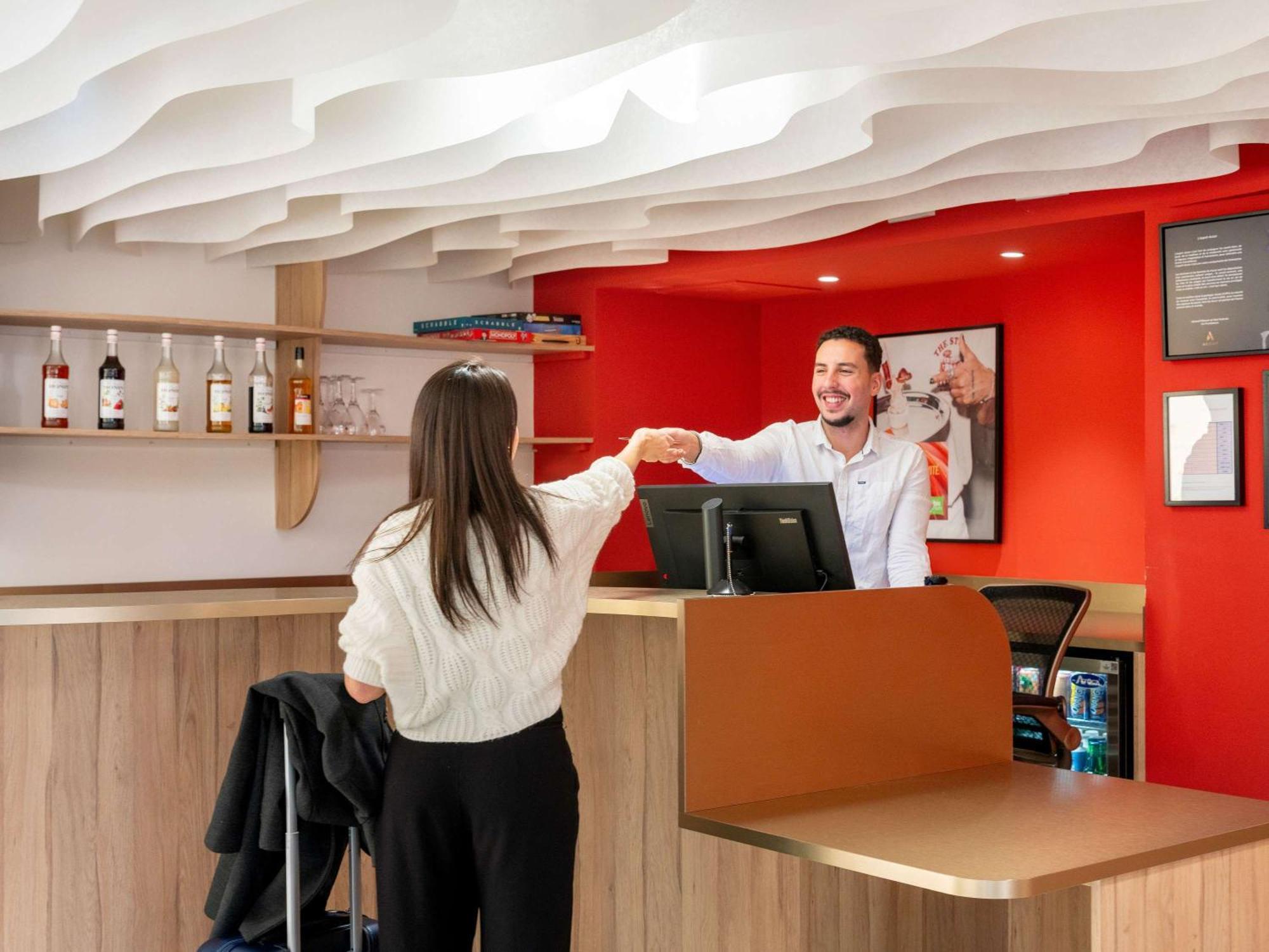Ibis Styles Cabries Aix-En-Provence Tgv Hotel Buitenkant foto
