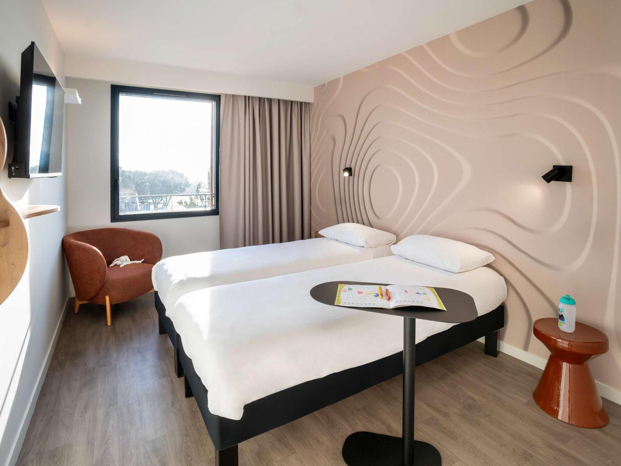 Ibis Styles Cabries Aix-En-Provence Tgv Hotel Buitenkant foto